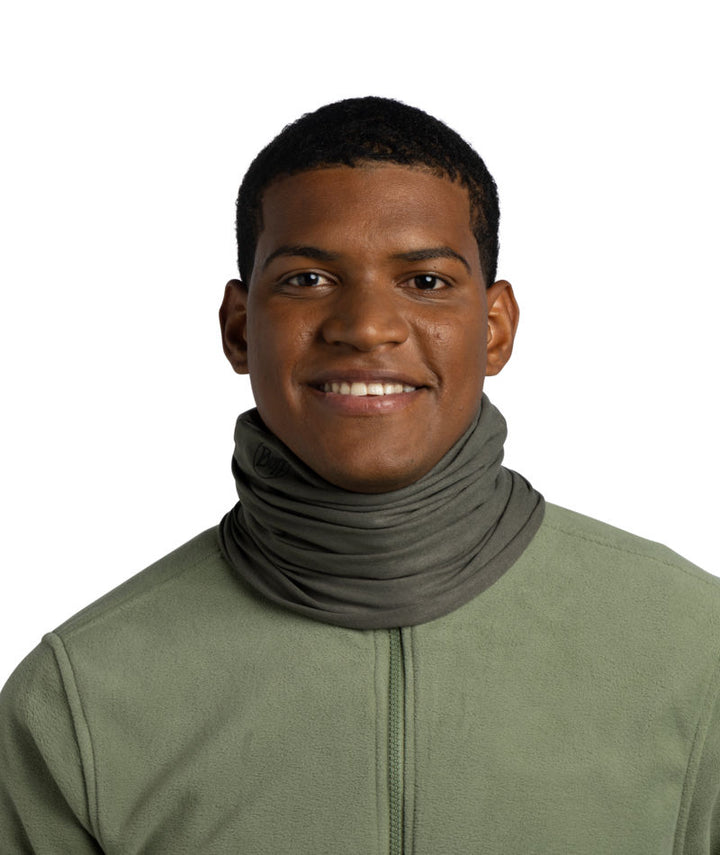 Buff Original Ecostretch Neckwear In Solid Beetle Green