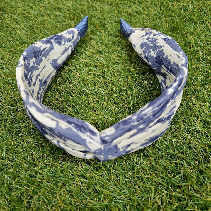 Women's Abstract Print Knot Headband In Blue