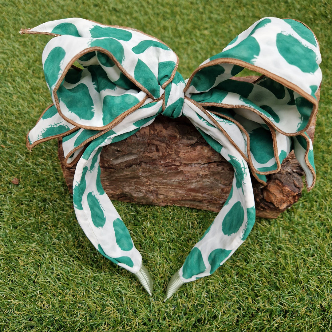 Women's Polka Dot Spotty Wired Bow Headband In White/Green