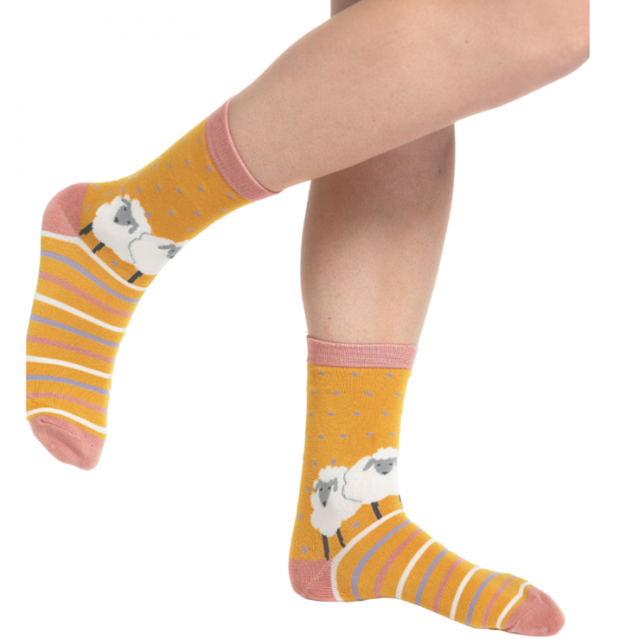 Miss Sparrow Bamboo Sheep Friends Socks (Mustard)