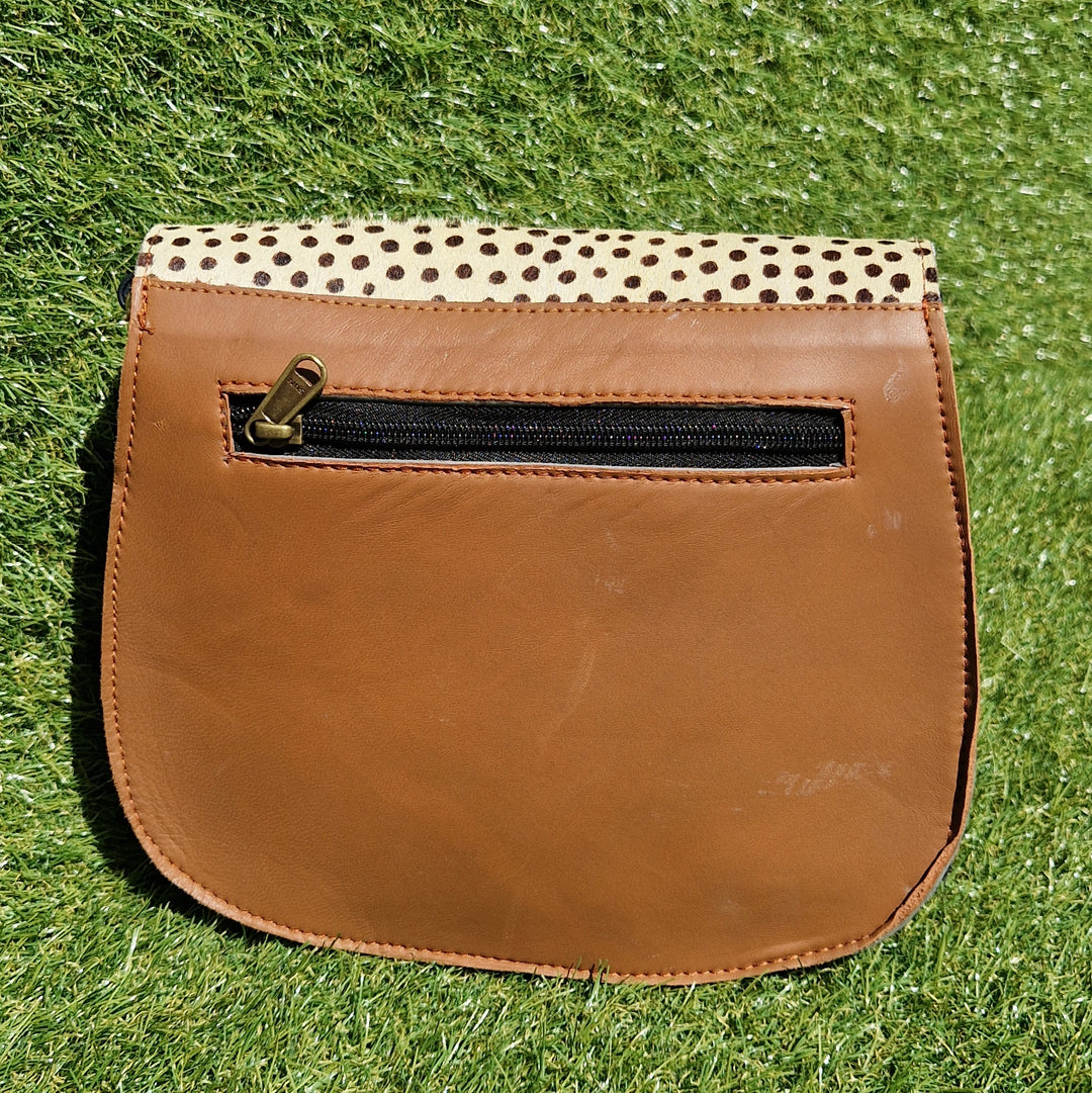 Recycled Leather Saddle Crossbody Handbag 206-105